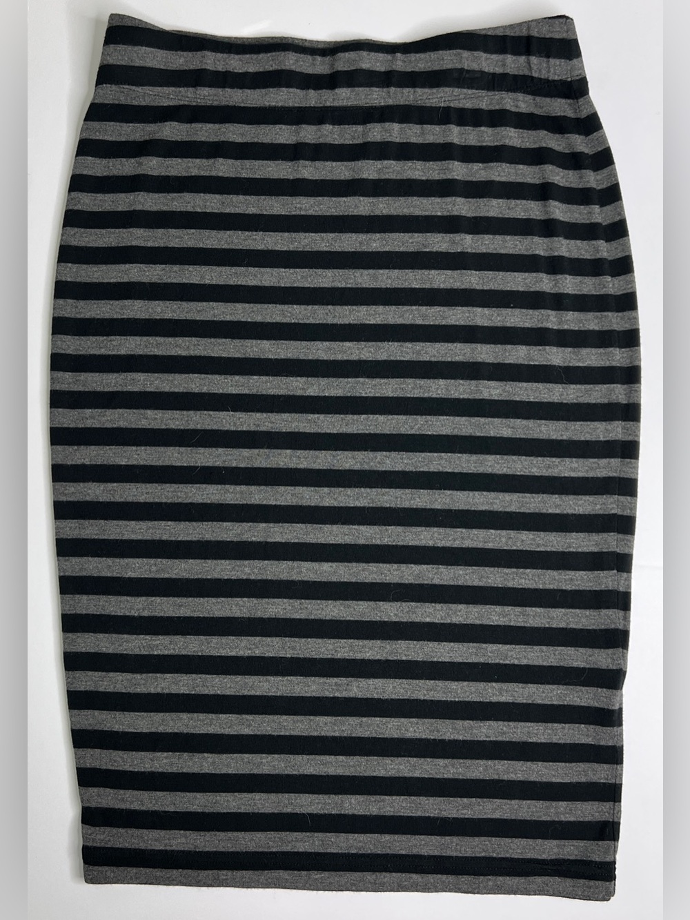 Banana Republic‎ Gray & Black Striped Pencil Skirt Small Jersey Neutral Classic